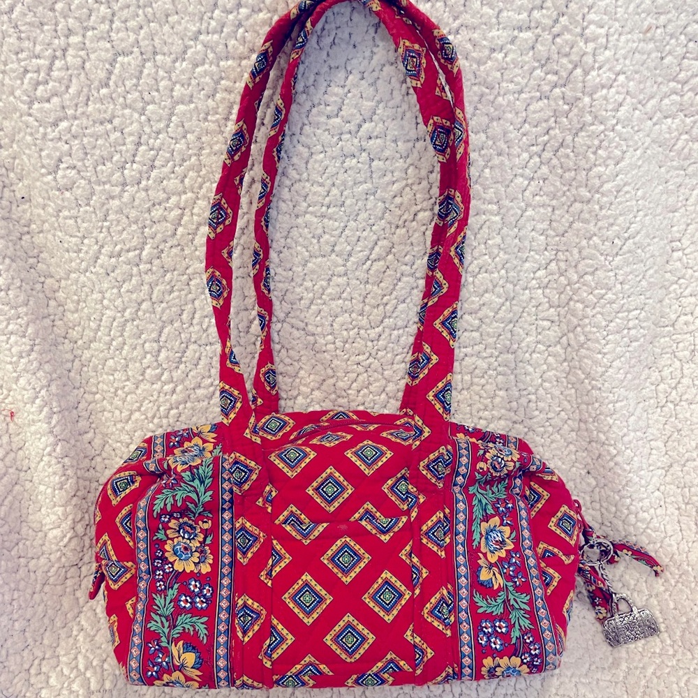 Vera Bradley Purse (13x5x6)